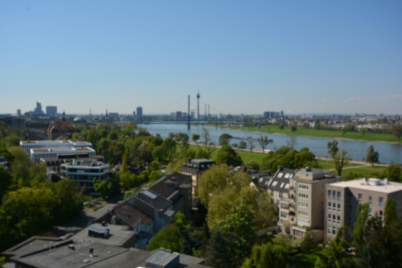 Luxury In Near Trade Fair Apartment *